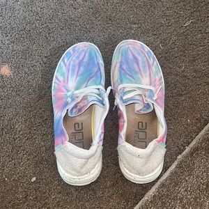 Tye dye hey dudes women’s size 7